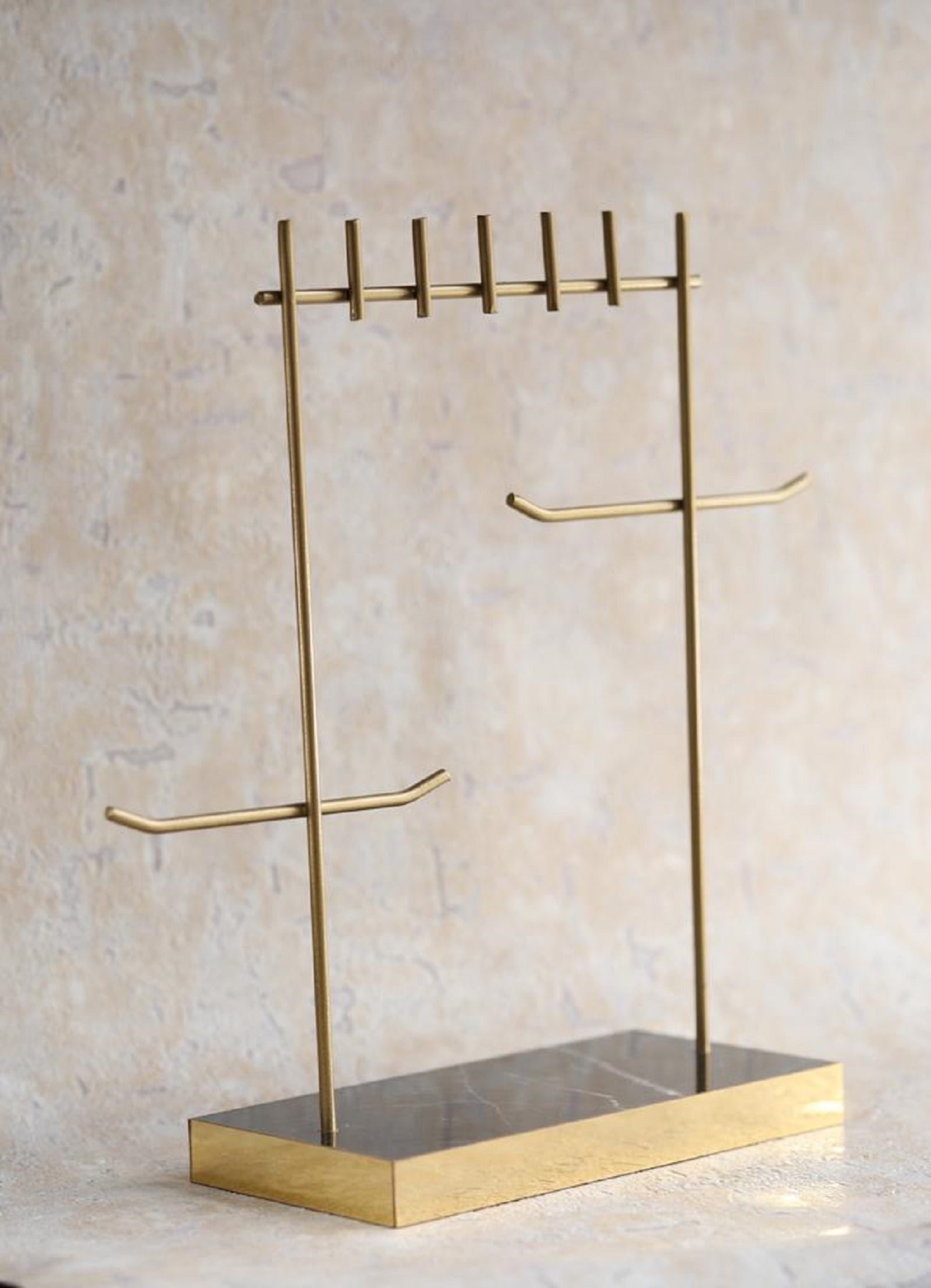 Minimalist on sale jewelry stand